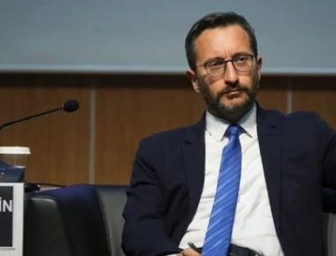 Σύμβουλος Ερντογάν: «Δε θα ξεχάσουμε ποτέ ποιοι ήταν εναντίον μας & ποιοι μας στηρίζουν στην επίθεση που δέχεται η χώρα»